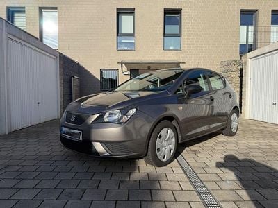 Grau Gebraucht 2015 Seat Ibiza Ecomotive Kleinwagen | 6.500 € (Fairer Preis)
