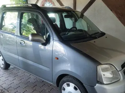 Gebraucht Opel Agila 60 PS (44 kW) 2004 Grau Van / Kleinbus
