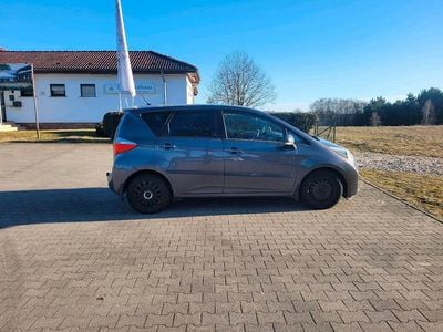 Gebraucht Toyota Verso-S 98 PS (72 kW) 2011 Grau Van / Kleinbus