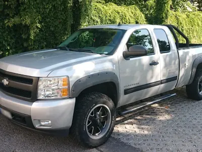 Usata Chevrolet Silverado 306 CV (225 kW) 2010 Argento SUV