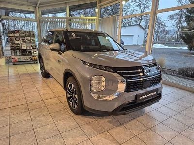 Neu Mitsubishi Outlander P-HEV Diamant Edition 306 PS (225 kW) 2026 Grau SUV