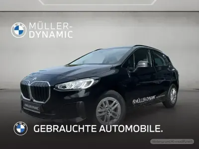 Gebraucht BMW 216 Active Tourer Efficient Dynamics 122 PS (89 kW) 2025 Schwarz Van / Kleinbus
