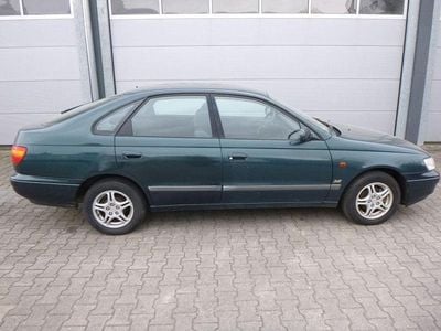 Second-hand Toyota Carina 107 CP (78 kW) 1997 Verde Hatchback