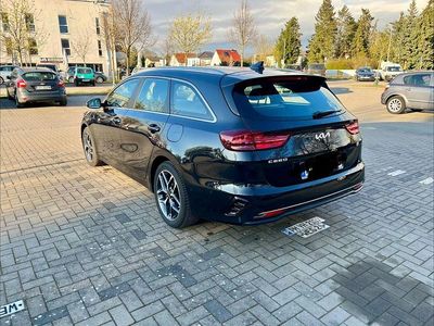 Second-hand Kia Ceed Sportswagon Spirit 160 CP (117 kW) 2022 Negru Break