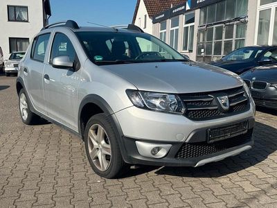 Second-hand Dacia Sandero Stepway 90 CP (66 kW) 2013 Argintiu SUV