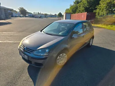 Gebraucht VW Golf IV Trendline 75 PS (55 kW) 2005 Grau Limousine