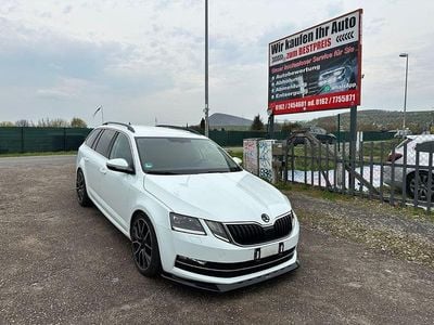 Usata Skoda Octavia Clever 150 CV (110 kW) 2017 Bianco Station wagon