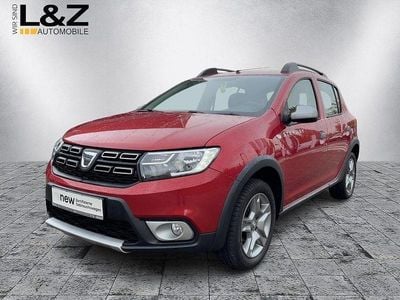 Gebraucht Dacia Sandero Prestige 90 PS (66 kW) 2017 Flammenrot Limousine