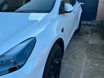 Gebraucht Tesla Model Y Standard Range 219 kW (299 PS) 2023 Weiß SUV