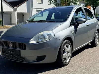 Gebraucht Fiat Grande Punto Dynamic 77 PS (56 kW) 2009 Grau Kleinwagen