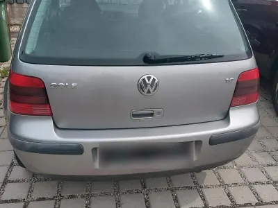 Gebraucht VW Golf IV 2002 Silber Limousine