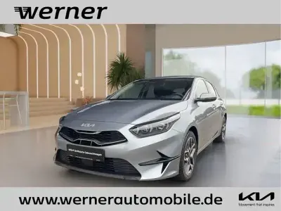 Gebraucht Kia Ceed Spirit 141 PS (103 kW) 2025 Silber Kleinwagen