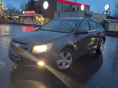 Gebraucht Chevrolet Cruze 150 PS (110 kW) 2013 Andere farben Kombi