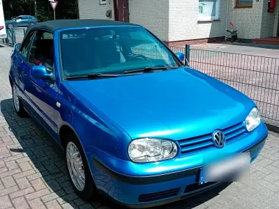 Gebraucht VW Golf 101 PS (74 kW) 2000 Blau Cabrio