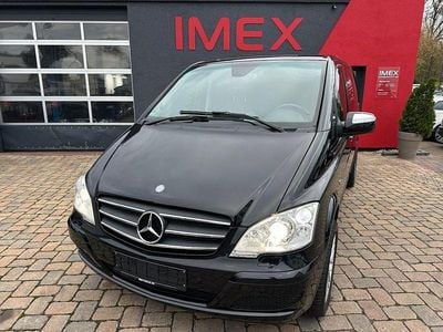 Schwarz Gebraucht 2012 Mercedes Viano Edition Van / Kleinbus | 15.999 € (Guter Preis)