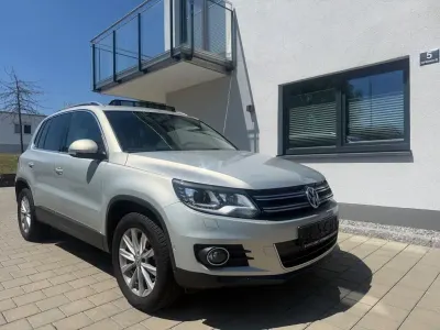 Gebraucht VW Tiguan Sportline 140 PS (102 kW) 2011 Gold SUV