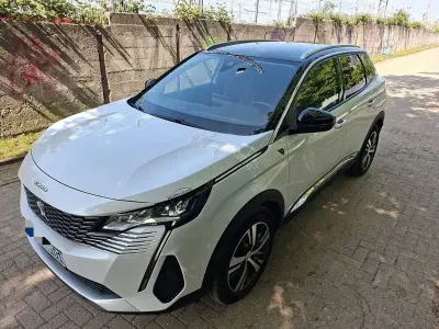 Gebraucht Peugeot 3008 Allure 131 PS (96 kW) 2022 Weiß SUV
