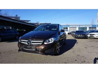 Gebraucht Mercedes B220 177 PS (130 kW) 2018 Orientbraun metallic Van / Kleinbus