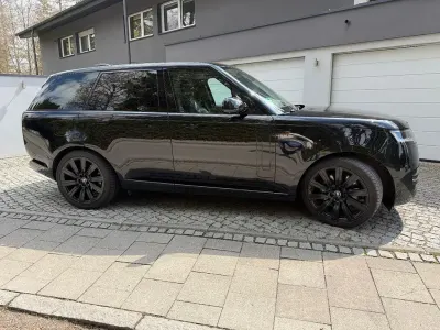 Gebraucht Land Rover Range Rover Black Edition 349 PS (256 kW) 2022 Schwarz SUV