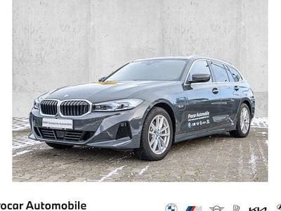 Grau Gebraucht 2022 BMW 330e Sport Line Kombi | 37.790 € (Teuer)