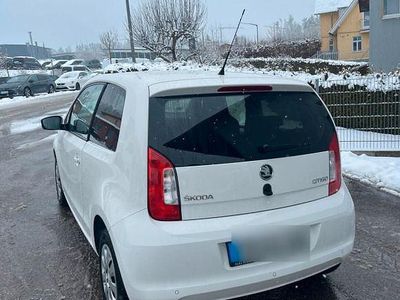 Gebraucht Skoda Citigo Active 60 PS (44 kW) 2013 Weiß Kleinwagen
