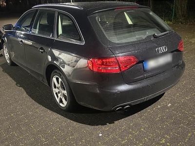 Gebraucht Audi A4 120 PS (88 kW) 2011 Schwarz Kombi