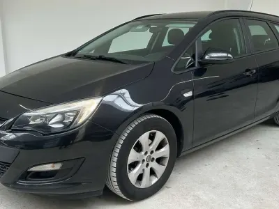 Gebraucht Opel Astra Style 140 PS (102 kW) 2015 Karbonschw graphitschw midnigh Kombi