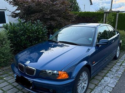 BMW 323