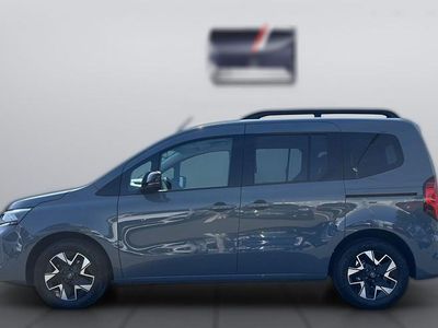 Grau Gebraucht 2024 Nissan Townstar Tekna Van | 27.710 € (Fairer Preis)