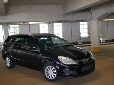 Gebraucht Opel Astra 125 PS (91 kW) 2007 Schwarz Kombi