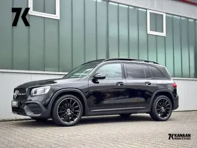Gebraucht Mercedes GLB200 AMG line 163 PS (119 kW) 2023 Schwarz SUV