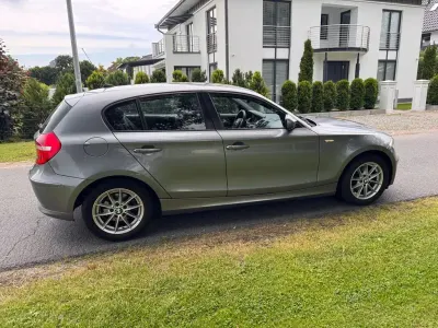 Gebraucht BMW 116 122 PS (89 kW) 2010 Grau Kleinwagen