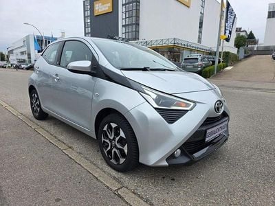 Gebraucht Toyota Aygo X-play 72 PS (52 kW) 2021 Silber Kleinwagen
