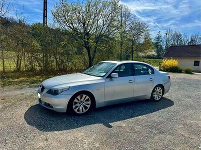 Gebraucht BMW 530 230 PS (169 kW) 2004 Silber Limousine