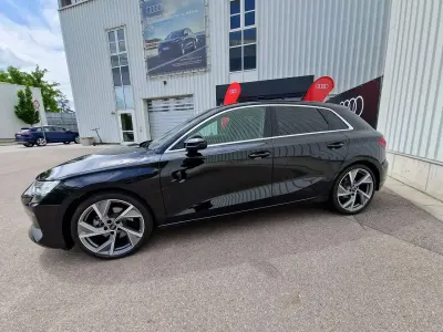 Gebraucht Audi A3 Comfort 150 PS (110 kW) 2024 Schwarz Kombi