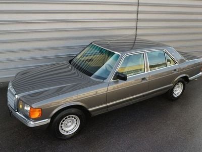 Anthrazitgrau 172 Gebraucht 1984 Mercedes 280 SE Limousine | 21.990 €