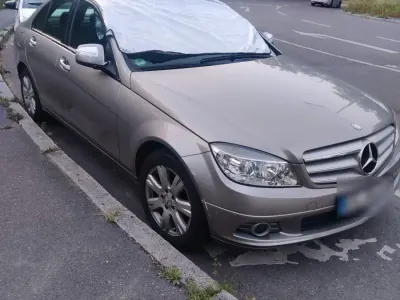 Używany Mercedes 220