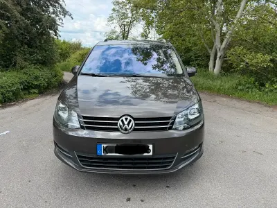 Gebraucht VW Sharan 177 PS (130 kW) 2014 Braun Van / Kleinbus