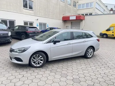 Gebraucht Opel Astra 105 PS (77 kW) 2021 Grau Kombi