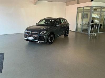 Neu VW Tiguan R-line 150 PS (110 kW) 2026 Grau SUV