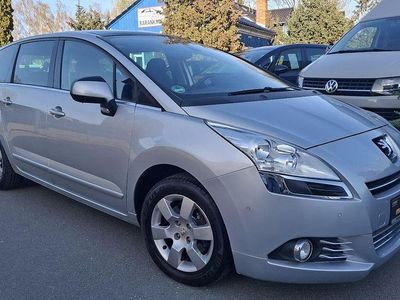 Gebraucht Peugeot 5008 Premium 156 PS (114 kW) 2010 Grau Van / Kleinbus