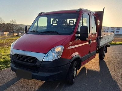 Gebraucht Iveco Daily 145 PS (106 kW) 2013 Rot Limousine