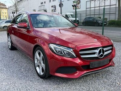 Gebraucht Mercedes C300 Avantgarde 245 PS (180 kW) 2017 Rot Kombi