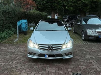 Gebraucht Mercedes E350 Avantgarde 265 PS (194 kW) 2011 Grau Coupé