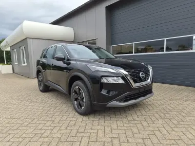 Neu Nissan X-Trail Acenta 163 PS (119 kW) 2026 Diamond black SUV