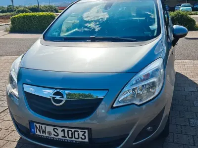 Gebraucht Opel Meriva Design Edition 120 PS (88 kW) 2011 Grau Van / Kleinbus