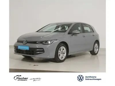 Gebraucht VW Golf VIII Life 150 PS (110 kW) 2024 Mondsteingrau Limousine