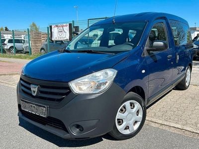 Usata Dacia Dokker Ambiance 83 CV (61 kW) 2015 Blu Monovolume