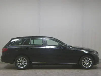 Begagnad Mercedes C200 160 HK (117 kW) 2020 Svart Kombi