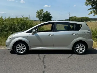 Gebraucht Toyota Corolla Verso 129 PS (94 kW) 2006 Silber Van / Kleinbus